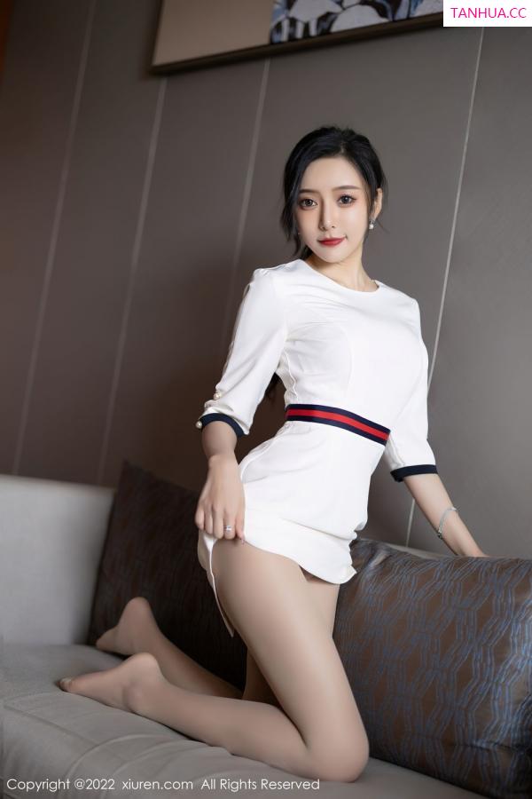 王馨瑶  [XiuRen]高清写真图 2022.05.05 No.4963 王馨瑶yanni第32张图片